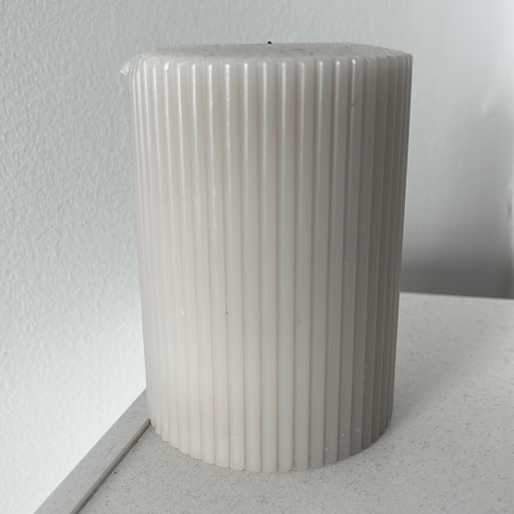 Candle - Picture 1 of 2